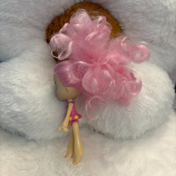 Shopkins Shoppies Bubbleisha Doll Pink Hair (SKU: 300TO) - Picture 6 of 9